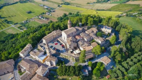 Отель Albergo Diffuso Borgo Montemaggiore  Монтемаджоре-Аль-Метауро